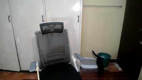 Asia online show from March 10, 3:33 am