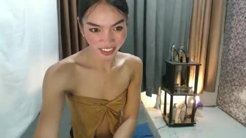 asian_cassy online show from March 25, 7:25 am