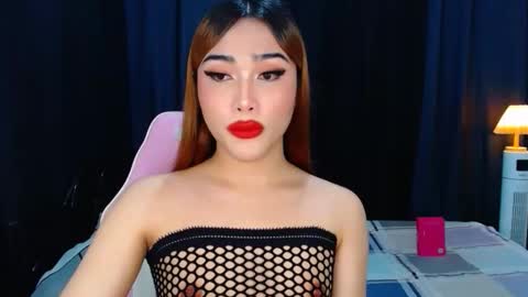 Snapshot of asian_caulix chatting on September 19, 3:13 pm baby caulix online show from September 19, 3:13 pm