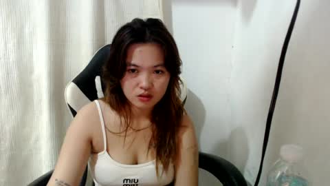 Snapshot of asian_honey69 chatting on July 15, 3:39 pm bb girl online show from July 15, 3:39 pm