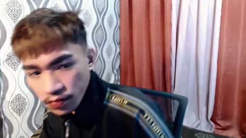 Snapshot of asian_kimxxx chatting on December 7, 11:12 pm don online show from December 7, 11:12 pm