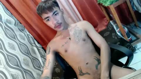 Snapshot of asian_kimxxx chatting on December 9, 9:17 am don online show from December 9, 9:17 am