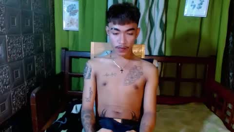 Snapshot of asian_kimxxx chatting on December 11, 5:37 pm don online show from December 11, 5:37 pm