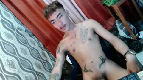 Snapshot of asian_kimxxx chatting on December 14, 9:29 am don online show from December 14, 9:29 am