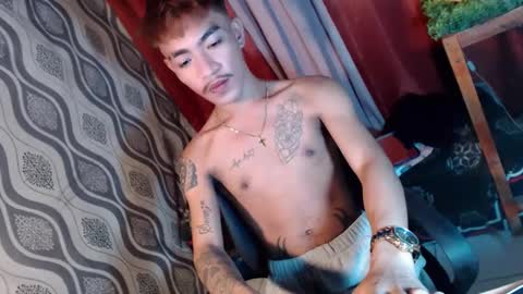 Snapshot of asian_kimxxx chatting on December 25, 3:06 pm don online show from December 25, 3:06 pm