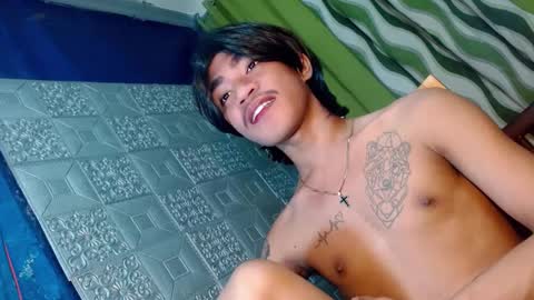 Snapshot of asian_kimxxx chatting on February 19, 1:40 am don online show from February 19, 1:40 am