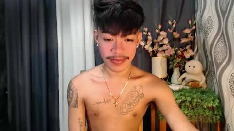 Snapshot of asian_kimxxx chatting on October 13, 10:15 am don online show from October 13, 10:15 am