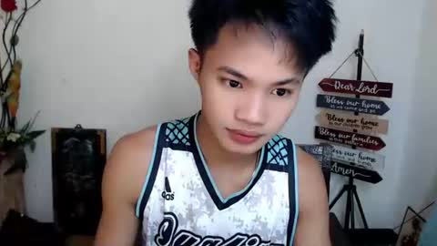 Snapshot of asian_lover05 chatting on October 19, 4:51 pm asian_lover05 online show from October 19, 4:51 pm