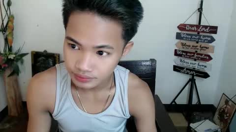 Snapshot of asian_lover05 chatting on October 30, 8:20 pm asian_lover05 online show from October 30, 8:20 pm