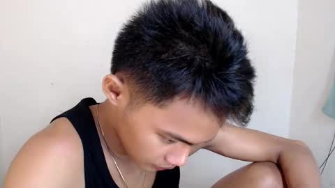 asian_lover05 online show from December 5, 3:09 pm