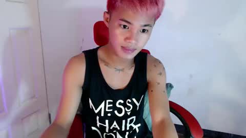 asian_lover05 online show from May 12, 8:06 pm