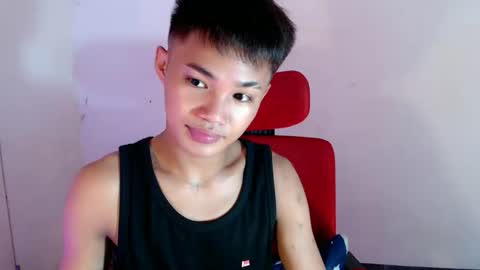 asian_lover05 online show from May 18, 4:13 pm
