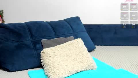 Snapshot of asian_pussy_cat chatting on December 21, 5:20 pm Hare online show from December 21, 5:20 pm