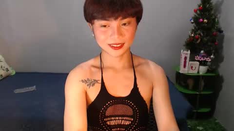 Snapshot of asian_reyshell chatting on November 20, 1:17 am Reyshell online show from November 20, 1:17 am