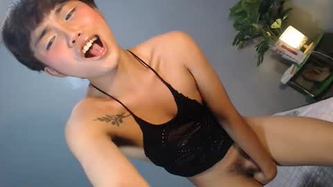 Snapshot of asian_reyshell chatting on February 4, 2:34 pm Reyshell online show from February 4, 2:34 pm