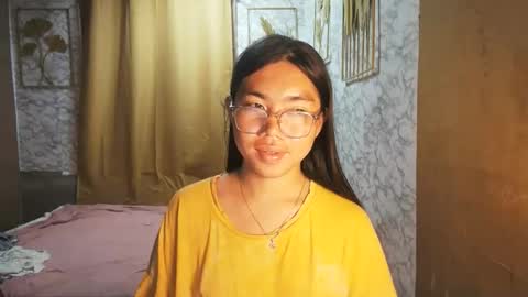 Snapshot of asian_rhean chatting on September 18, 12:23 am Rhean online show from September 18, 12:23 am