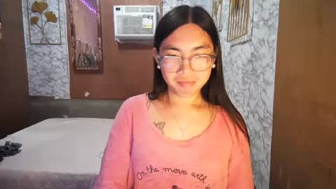 Snapshot of asian_rhean chatting on October 11, 11:31 am Rhean online show from October 11, 11:31 am