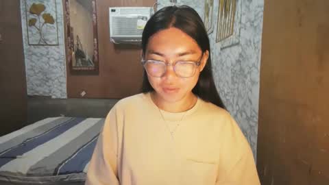 Snapshot of asian_rhean chatting on October 23, 2:22 am Rhean online show from October 23, 2:22 am