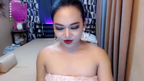 Snapshot of asian_suteishi chatting on December 5, 11:16 am stacey online show from December 5, 11:16 am