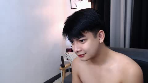 Snapshot of asianacexl chatting on January 10, 10:57 pm asianacexl online show from January 10, 10:57 pm
