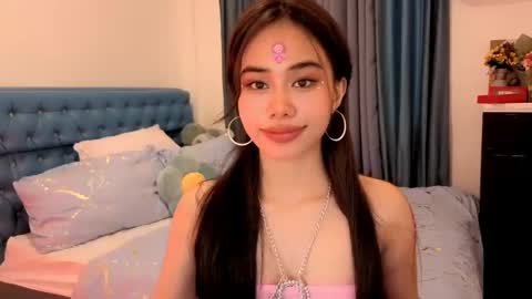 Snapshot of asianbabecandy chatting on January 13, 3:34 am candy online show from January 13, 3:34 am