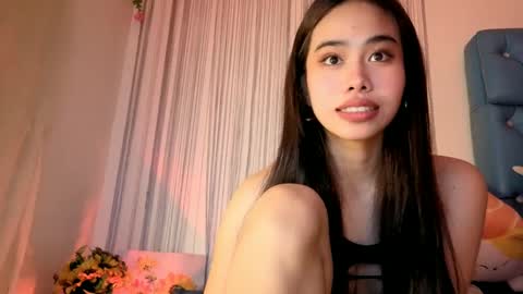 Snapshot of asianbabecandy chatting on February 18, 7:10 am candy online show from February 18, 7:10 am