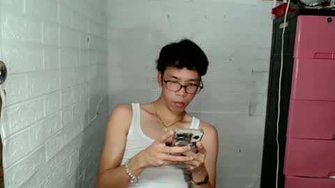 EIZE online show from March 16, 5:44 am