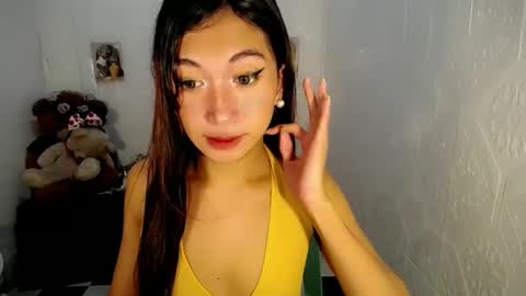 Snapshot of asianbarbie05 chatting on December 9, 8:11 am SOFIA online show from December 9, 8:11 am