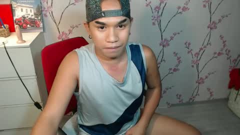 Snapshot of asianbigdickintown chatting on October 30, 12:12 am Sonny boy online show from October 30, 12:12 am