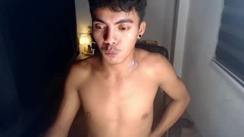 Snapshot of asianboyhunt chatting on December 4, 11:46 pm Fev online show from December 4, 11:46 pm