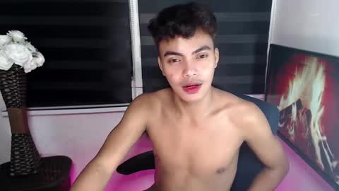 Snapshot of asianboyhunt chatting on January 18, 11:11 pm Fev online show from January 18, 11:11 pm