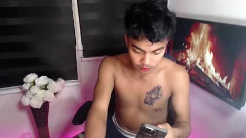 Snapshot of asianboyhunt chatting on February 11, 12:16 pm Fev online show from February 11, 12:16 pm