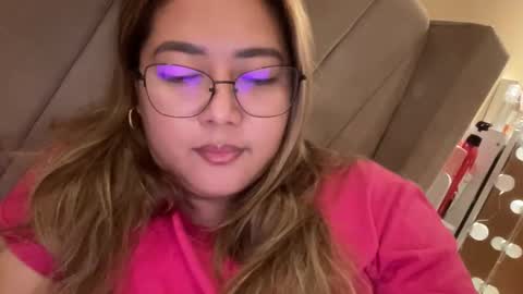 Curvy online show from June 5, 4:13 pm