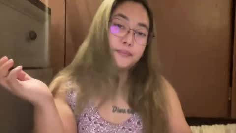 Curvy online show from June 28, 2:12 pm