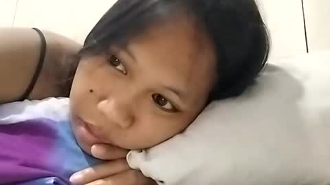 Snapshot of asiancreamy4u chatting on December 3, 9:33 am asiancreamy4u online show from December 3, 9:33 am