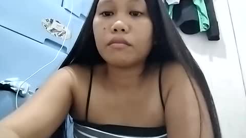 Snapshot of asiancreamy4u chatting on December 3, 3:22 pm asiancreamy4u online show from December 3, 3:22 pm