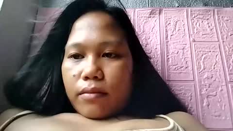 Snapshot of asiancreamy4u chatting on December 6, 8:05 am asiancreamy4u online show from December 6, 8:05 am