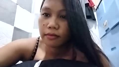 Snapshot of asiancreamy4u chatting on December 11, 3:26 pm asiancreamy4u online show from December 11, 3:26 pm