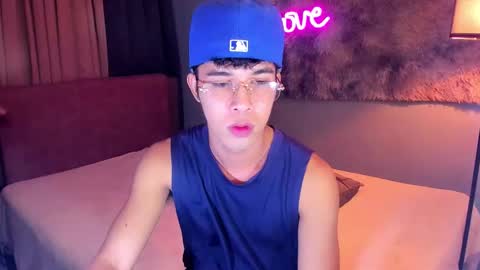 asiancum_peter online show from October 26, 3:01 am