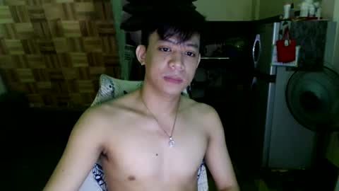 Snapshot of asiandreamboyx chatting on December 21, 5:03 am asiandreamboyx online show from December 21, 5:03 am