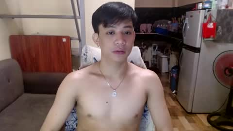 Snapshot of asiandreamboyx chatting on February 11, 12:16 pm asiandreamboyx online show from February 11, 12:16 pm
