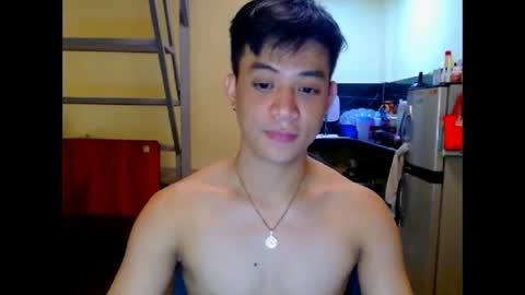 asiandreamboyx online show from April 14, 7:14 am