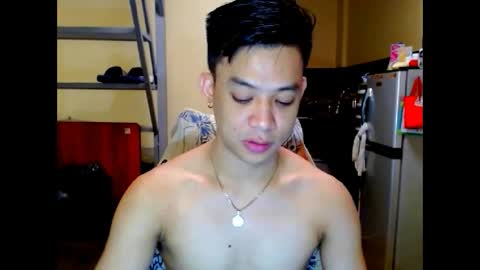 asiandreamboyx online show from May 6, 1:57 am