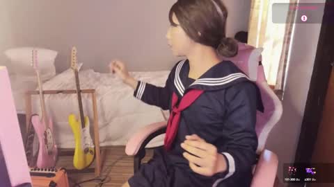 Snapshot of asianfemboycd chatting on March 5, 8:21 am Emi online show from March 5, 8:21 am