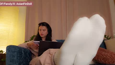 Snapshot of asianfindoll chatting on October 27, 6:50 am Goddess Sofia online show from October 27, 6:50 am