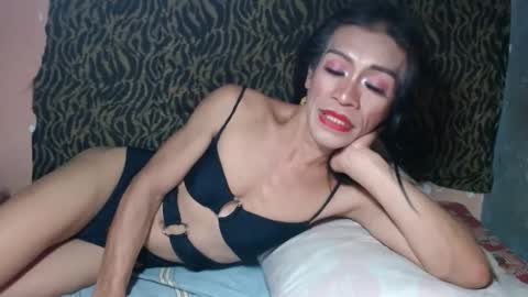 Snapshot of asiangoddezzts chatting on March 12, 3:40 pm Miss Audrey L Monel online show from March 12, 3:40 pm