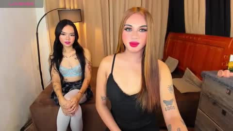 Snapshot of asianhugecockjulia1 chatting on January 11, 11:02 am JULIA online show from January 11, 11:02 am