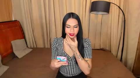 Snapshot of asianhugecockjulia1 chatting on February 23, 10:20 pm JULIA online show from February 23, 10:20 pm