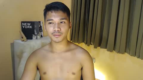 Snapshot of asianhunk_jamesx chatting on October 1, 1:22 am asianhunk_jamesx online show from October 1, 1:22 am