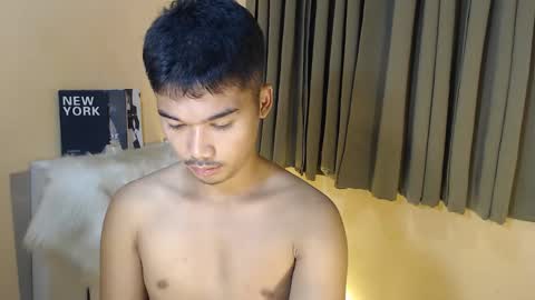 Snapshot of asianhunk_jamesx chatting on October 2, 2:13 pm asianhunk_jamesx online show from October 2, 2:13 pm